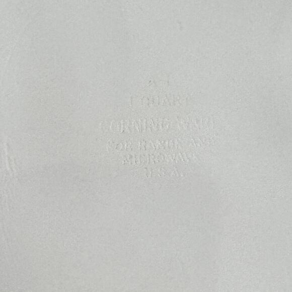 Two Corningware Casseroles, Cornflower Blue 1 quart & White Pan 1 liter - Picture 8 of 8